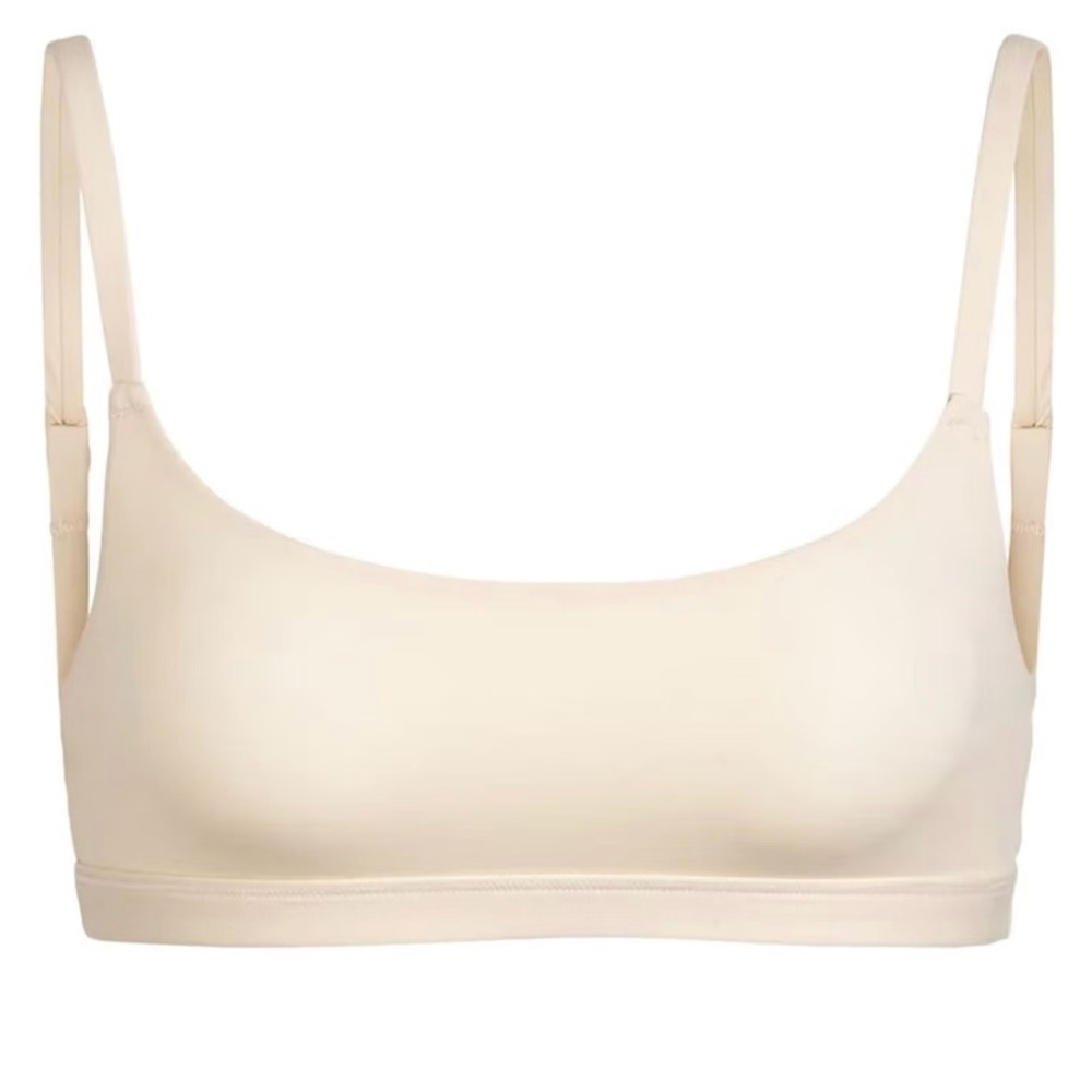 SKIMS Cream Scoop Neck Bra